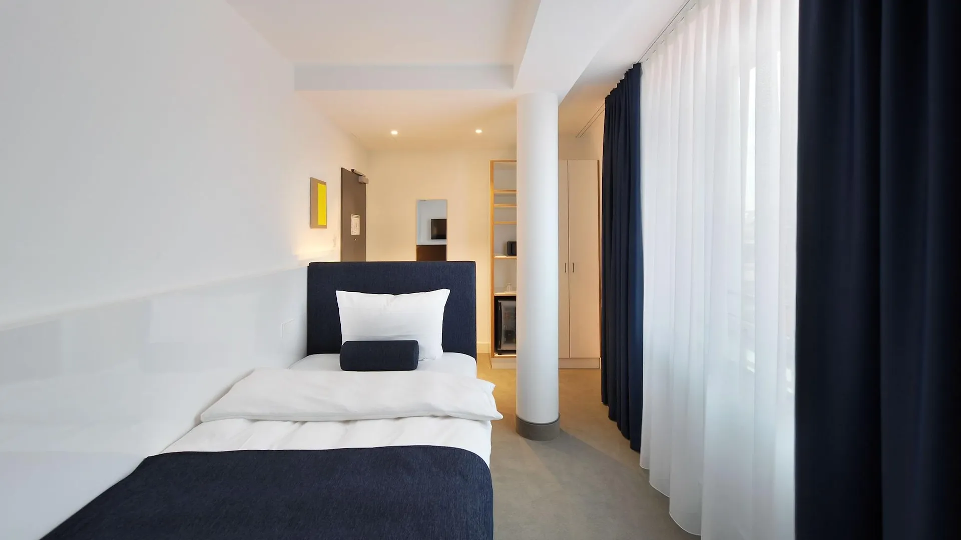 Bayer 89 VI Vadi Hotel Monachium