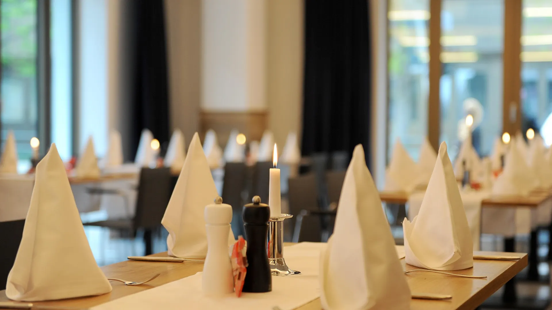 Bayer 89 VI Vadi Hotel München Deutschland
