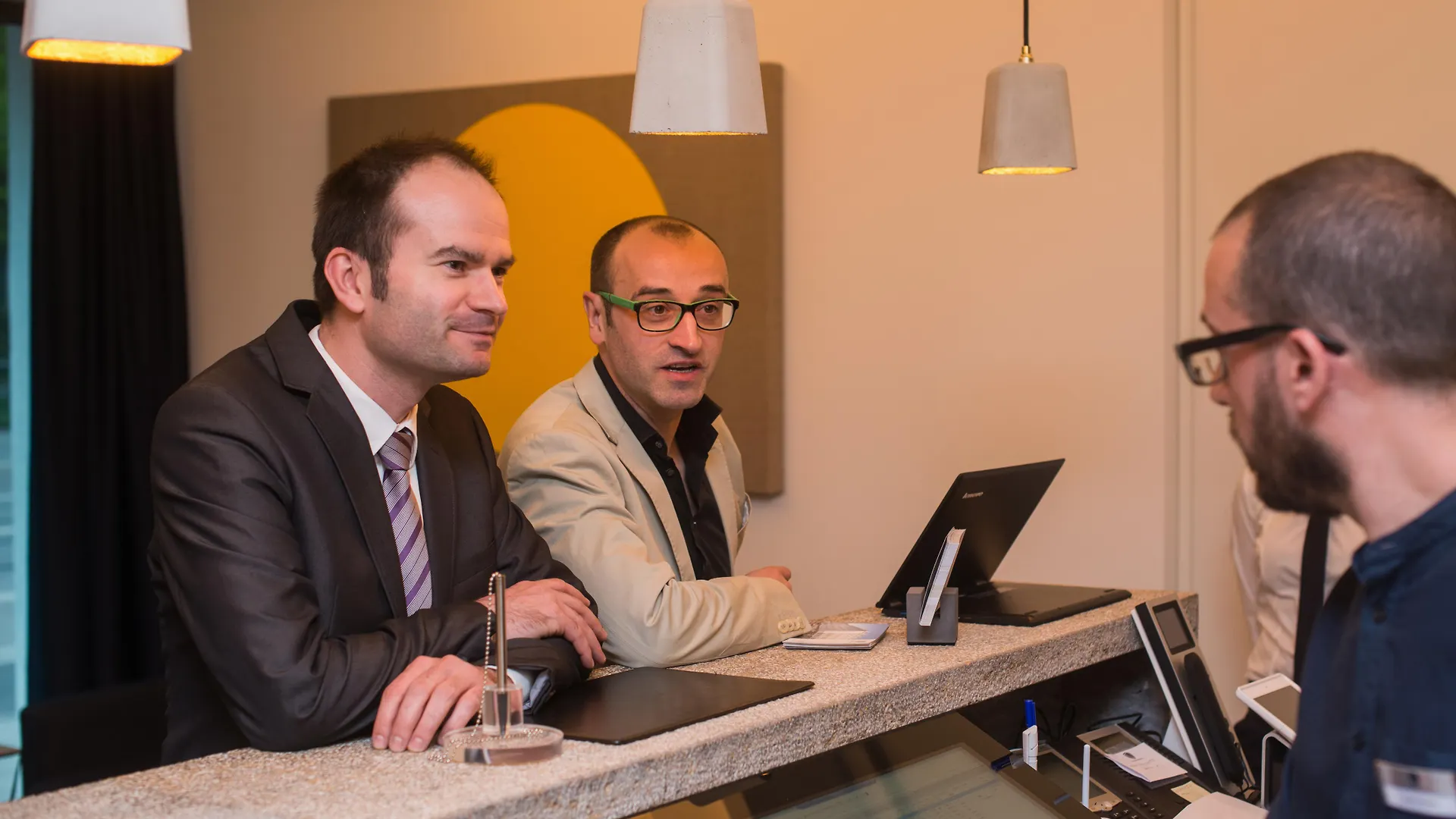 Bayer 89 VI Vadi Hotel Monachium Niemcy