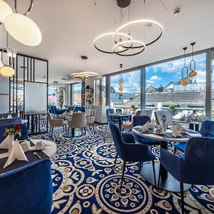 Hotell Western Premier Royal Blue ****