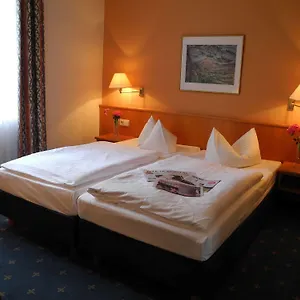 Hotell Birgit Mitte ***