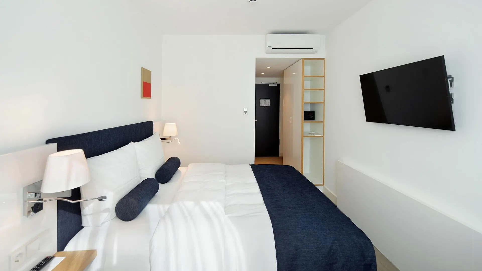 ***  Bayer 89 VI Vadi Hotel Mnichov Německo