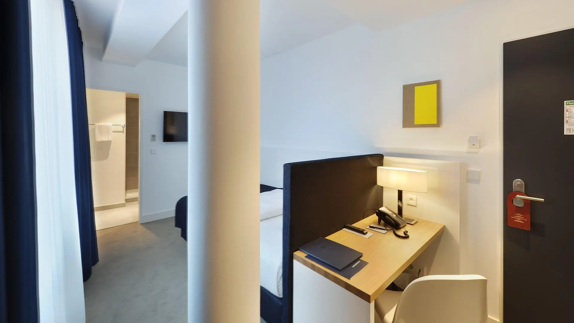 ***  Bayer 89 VI Vadi Hotel Munich Germany