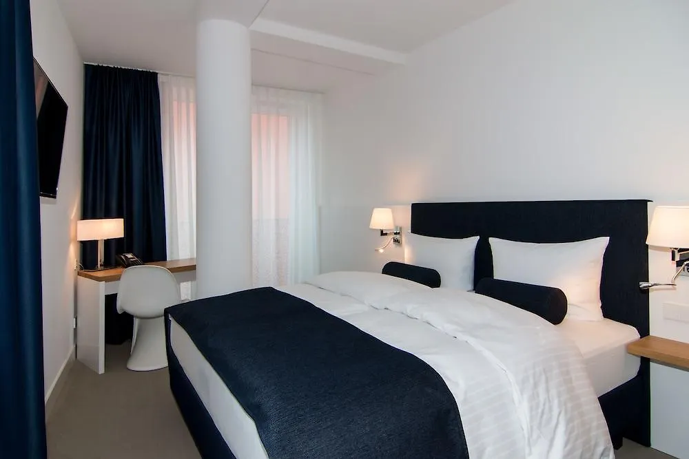 Bayer 89 VI Vadi Hotel Mnichov 3*,