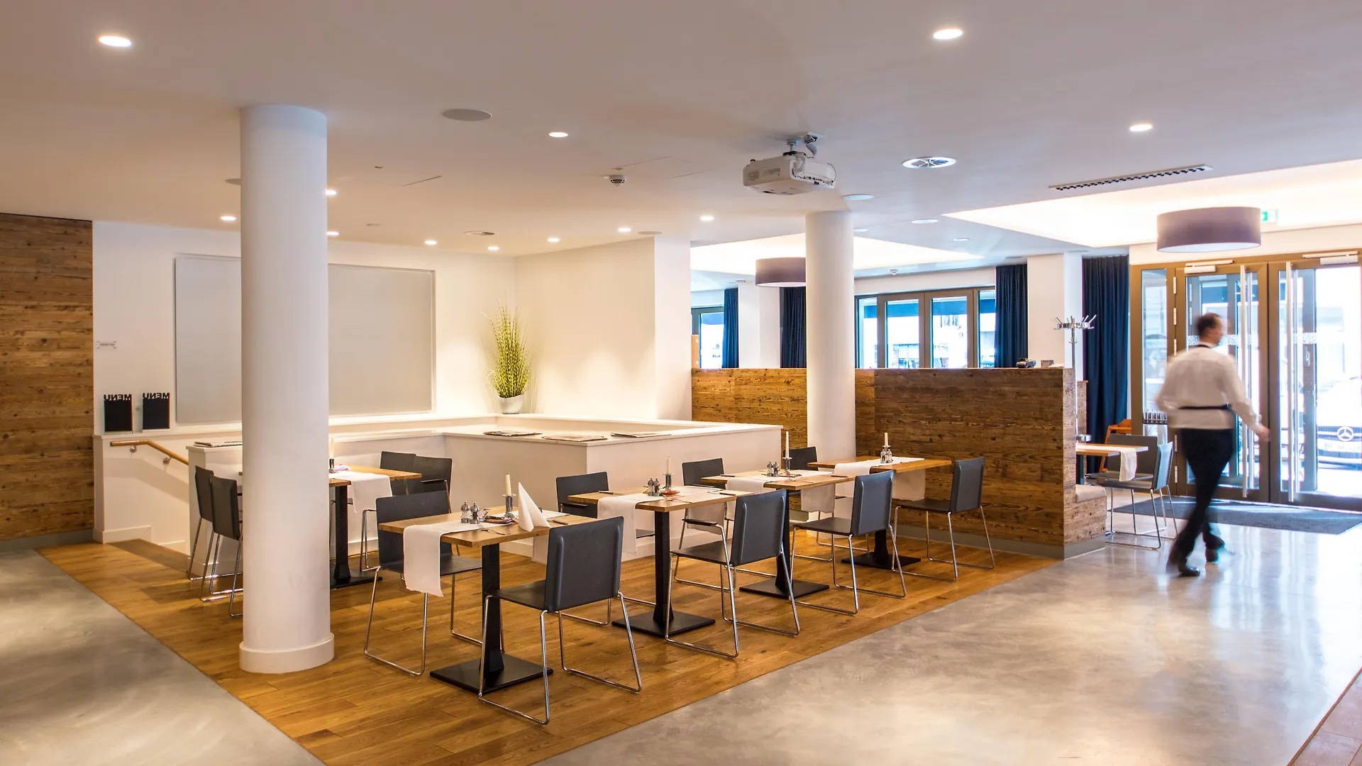 Bayer 89 VI Vadi Hotel Mnichov 3*,  Německo