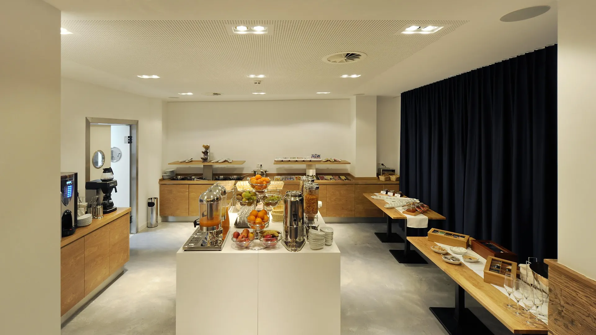 Bayer 89 VI Vadi Hotel Munich