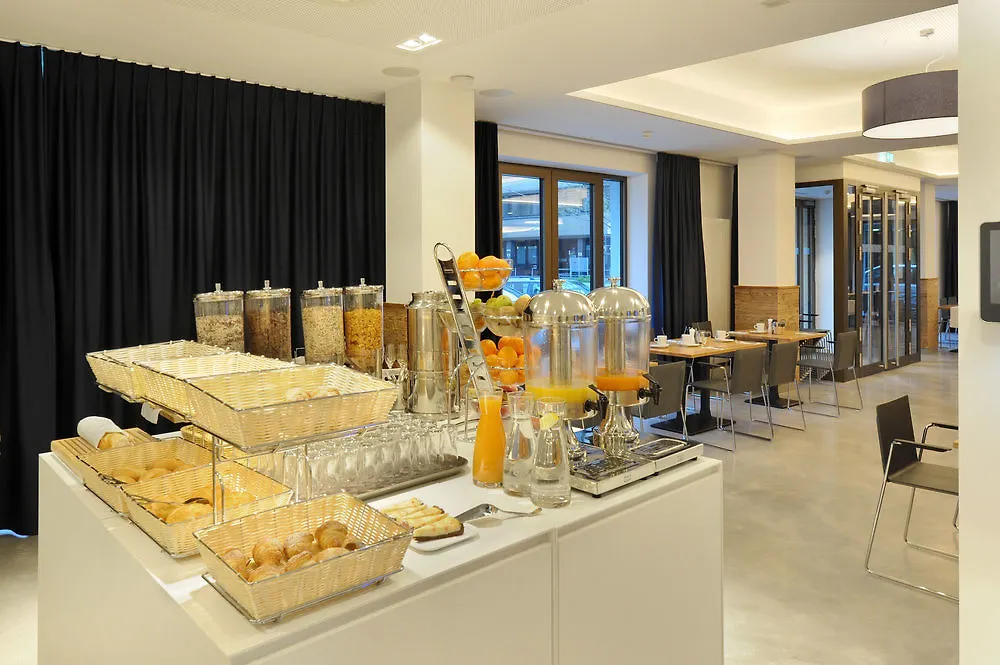 ***  Bayer 89 VI Vadi Hotel Munich Germany