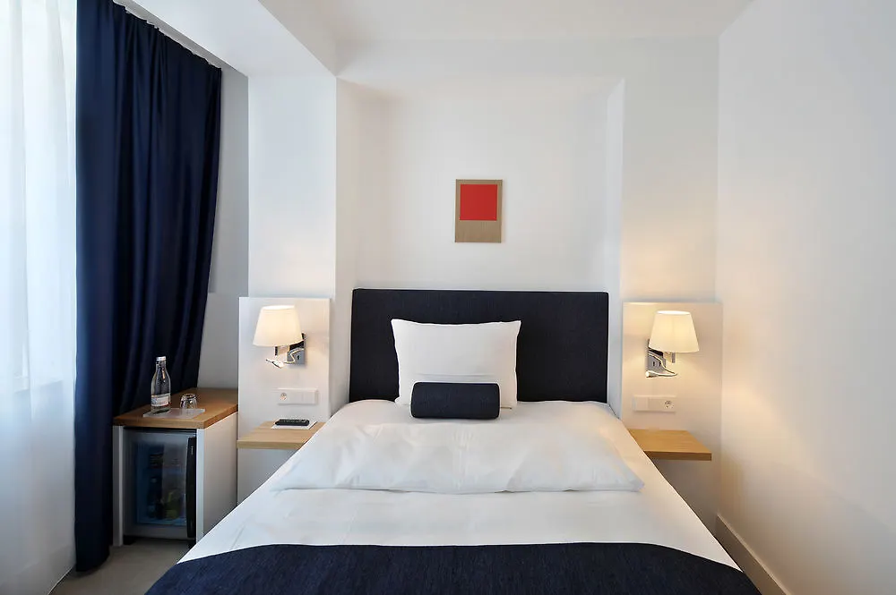 Bayer 89 VI Vadi Hotel Munich